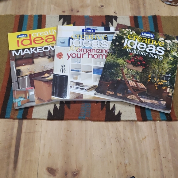 Books - Picture 1 of 7